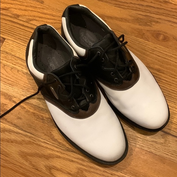 Footjoy golf shoes size 9 1/2 - Picture 1 of 4